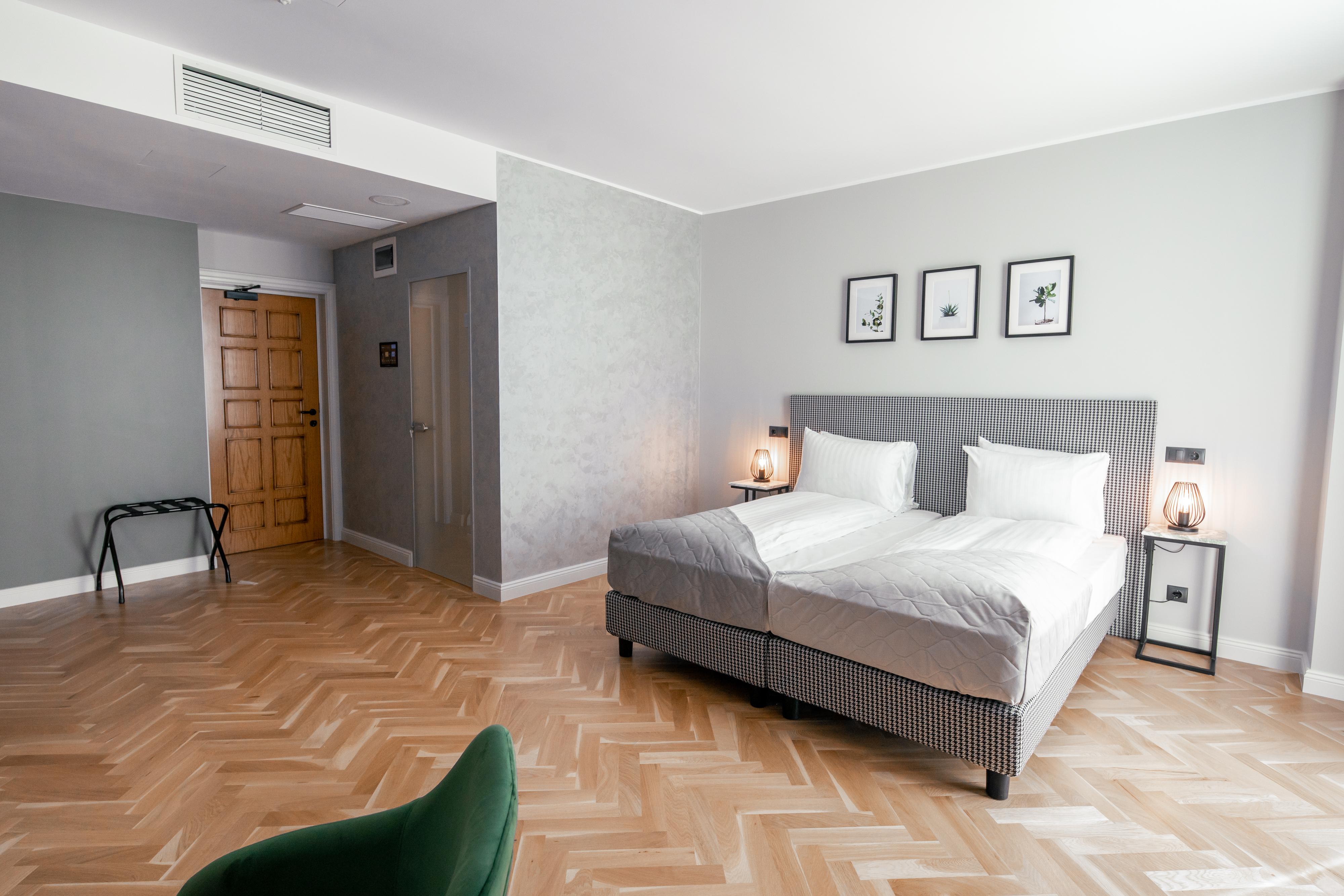 Hotel Libra Сибиу Екстериор снимка